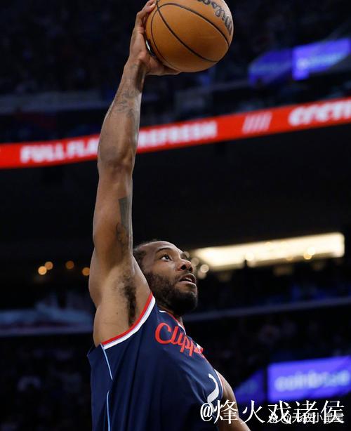 美媒:2026年西部季后赛将会是史上最精彩的比赛 美媒:2026年西部季后赛将会是史上最精彩的比赛