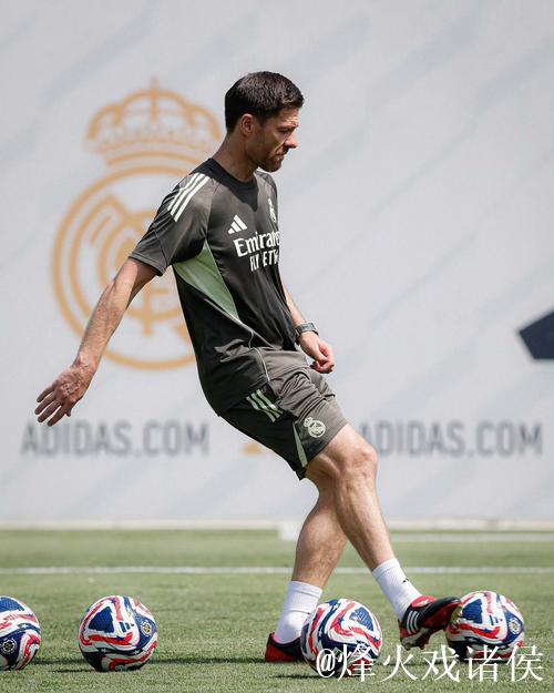 阿隆索战术倾斜导致的弊大于利，长此以往皇马战