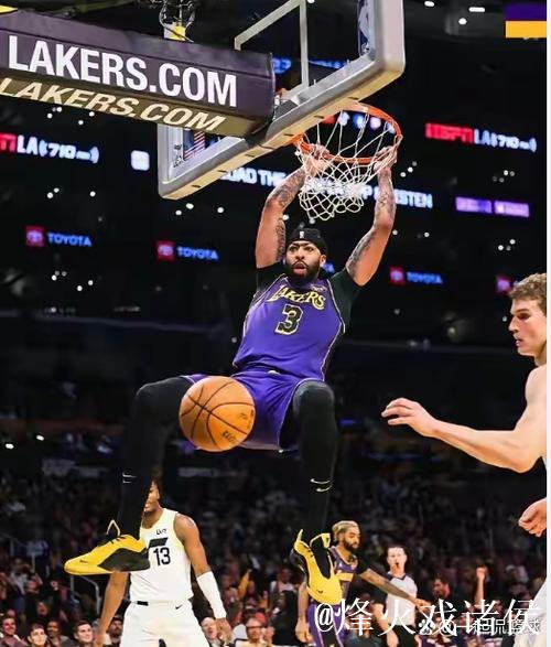 克内克特狂砍37分 詹姆斯26+12助湖人击败爵士豪取6连胜 克内克特狂砍37分 詹姆斯26+12助湖人击败爵士豪取6连胜